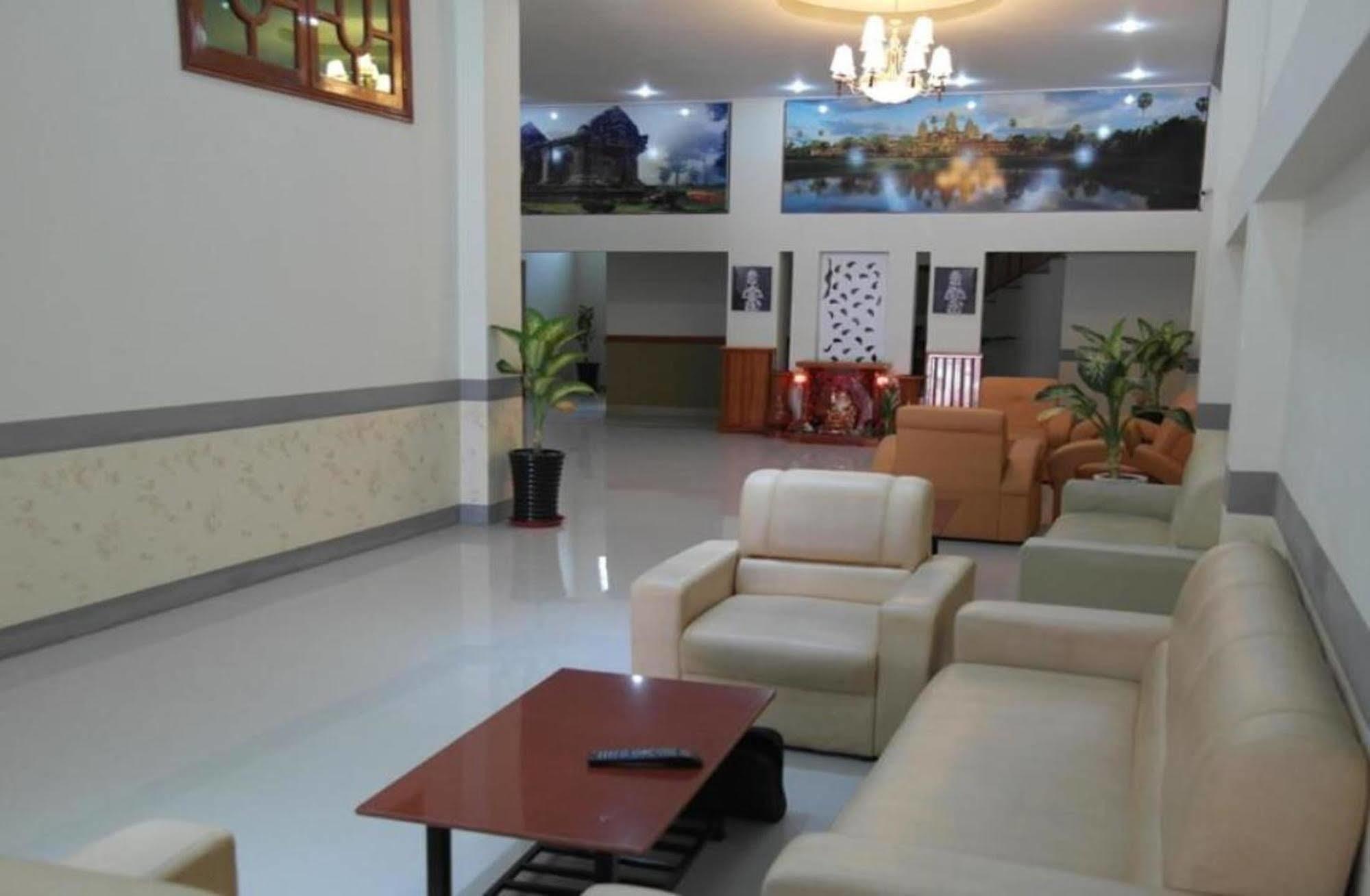 Lux Star Town Hotel Phnom Penh Eksteriør bilde
